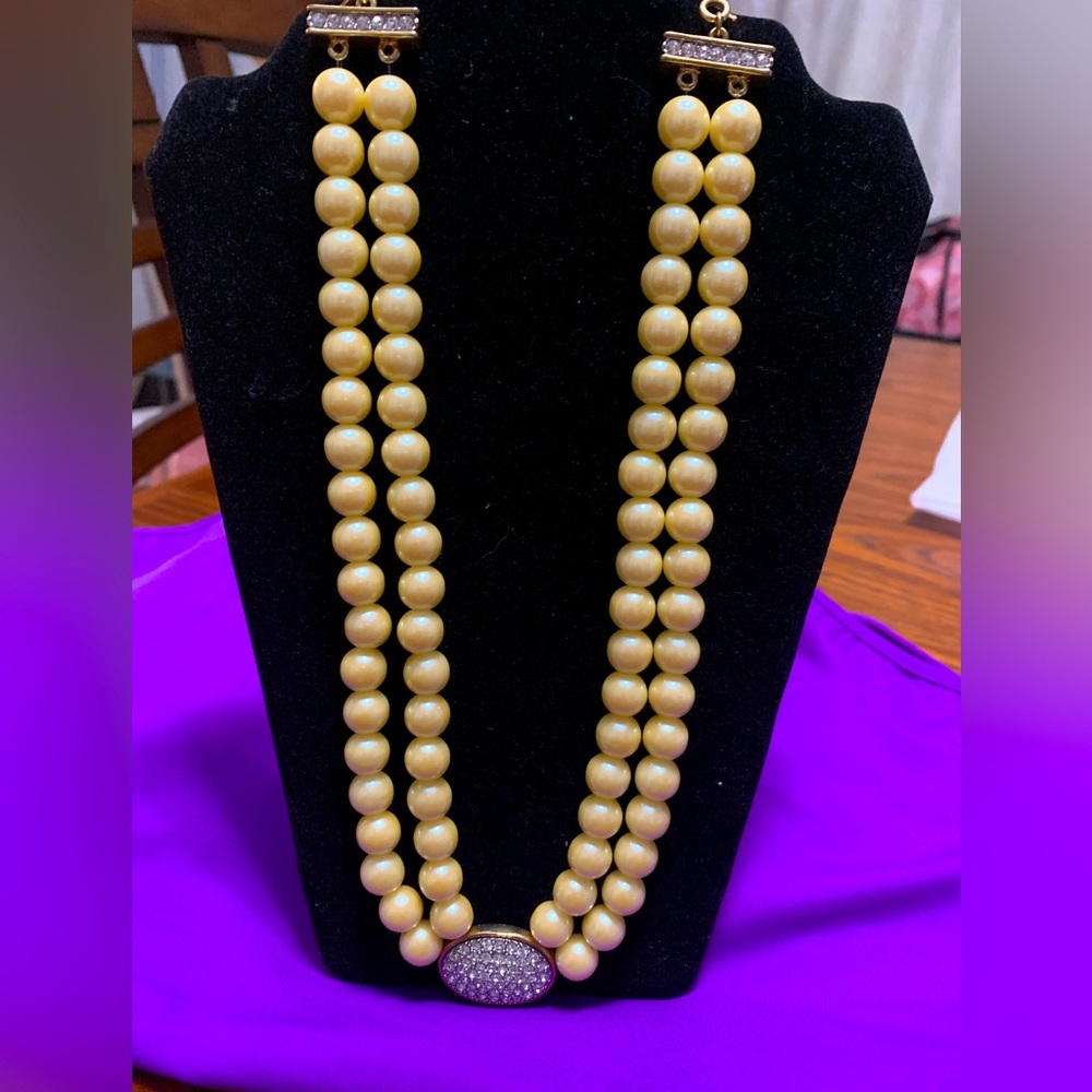 Avon Pearlesque Double Strand Necklace